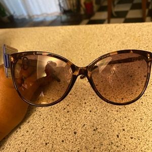 NWT APT 9 sunglasses